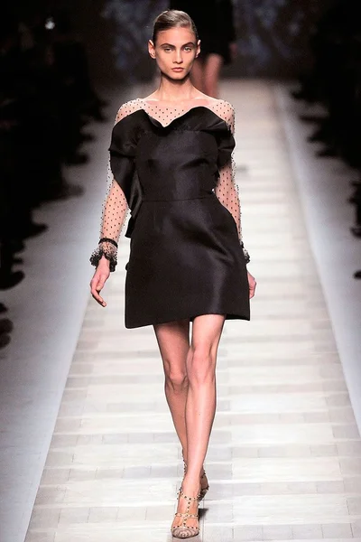 Look 14